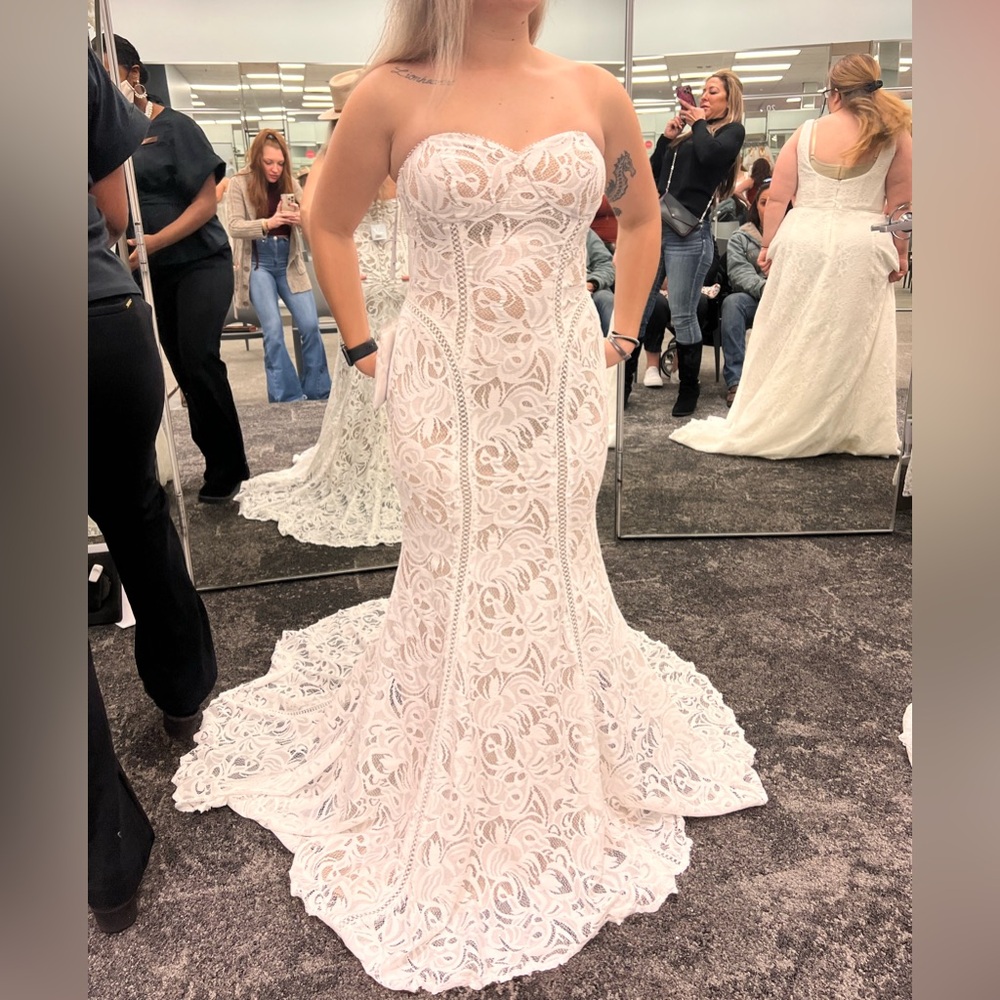 NWT Ivory/Bisque Lace Strapless Wedding Dress w Dress Bag